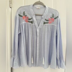 En Crème Icy Blue Crinkle Embroidered Peasant Blouse Sm Tassels Loose Fit Boho